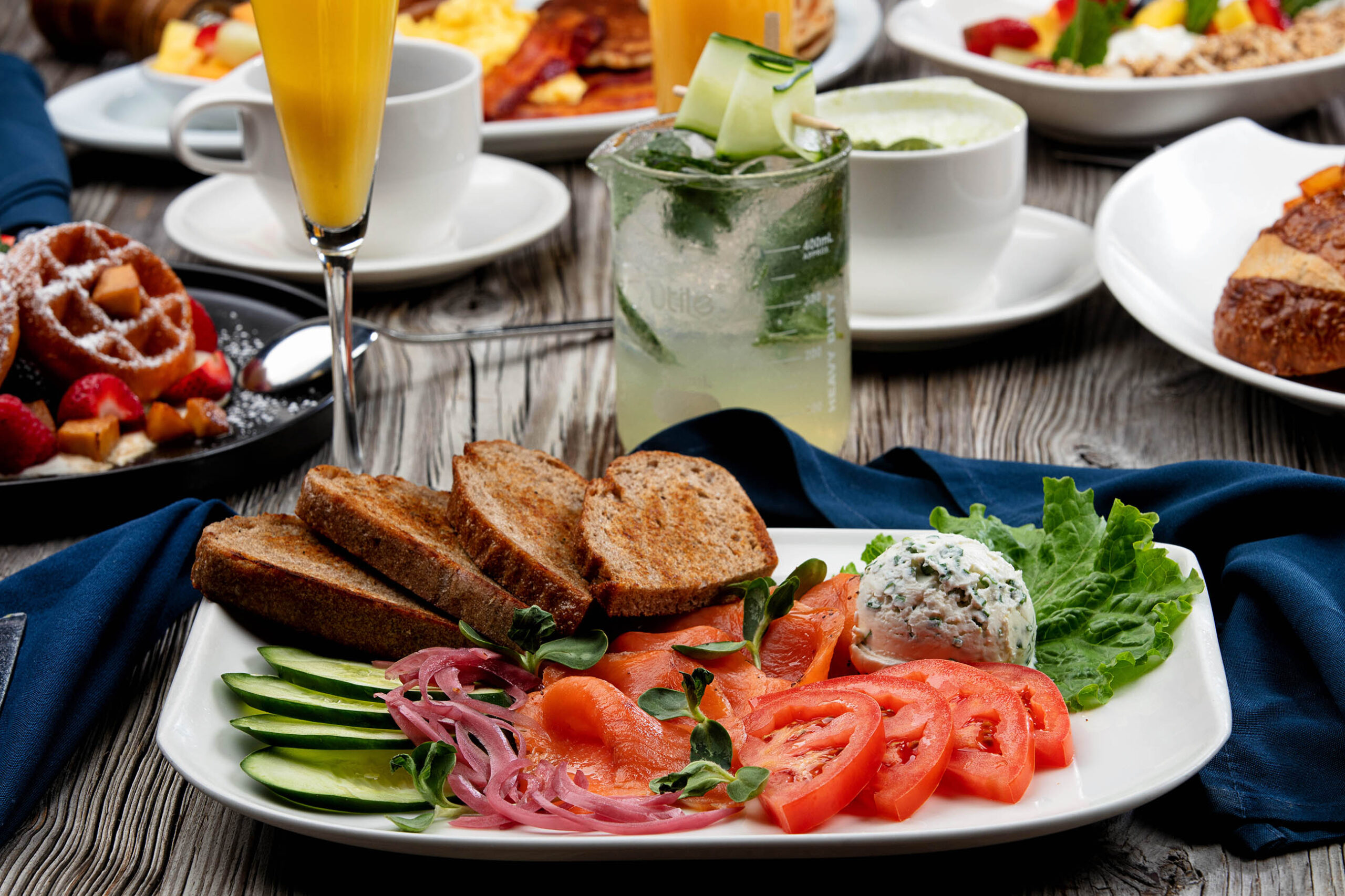 Farmer's House smoked salmon, cream cheese, tomato and sourdough bread