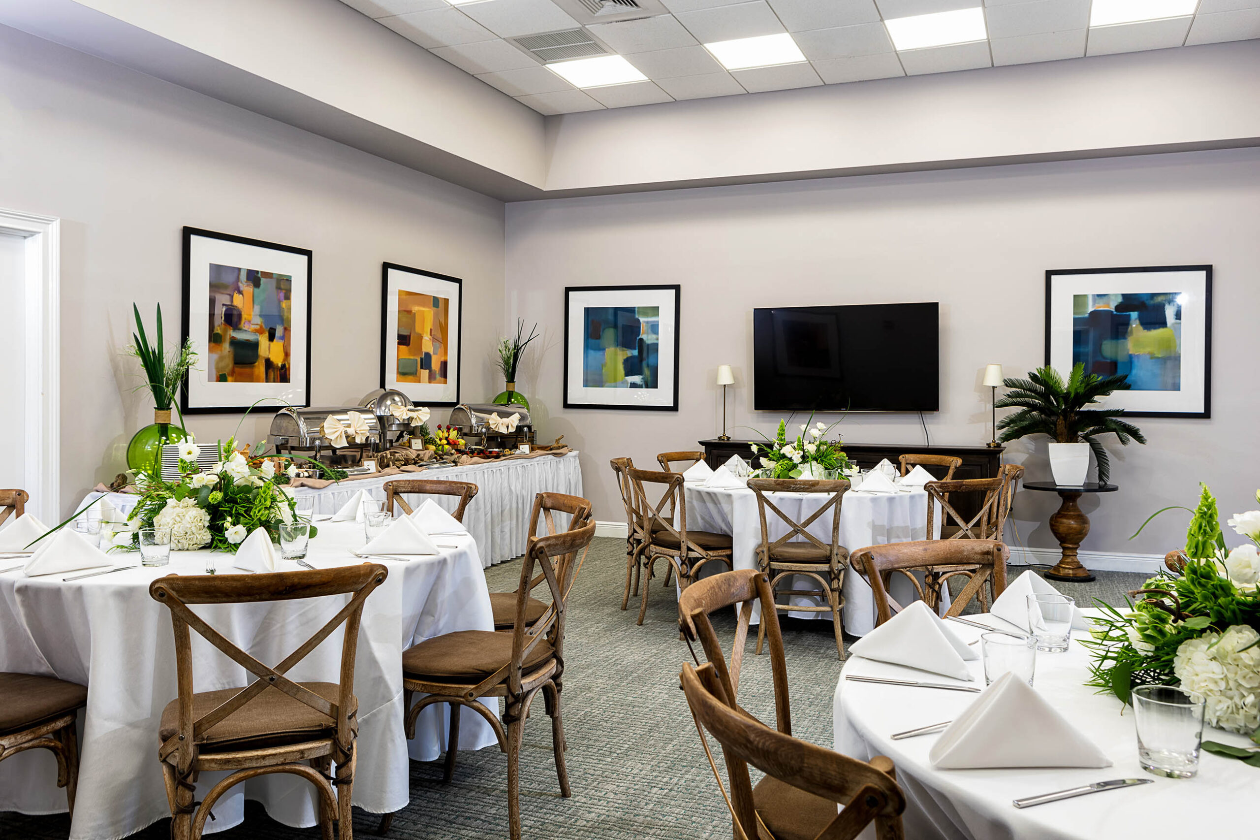 Palm Suite East Private Room